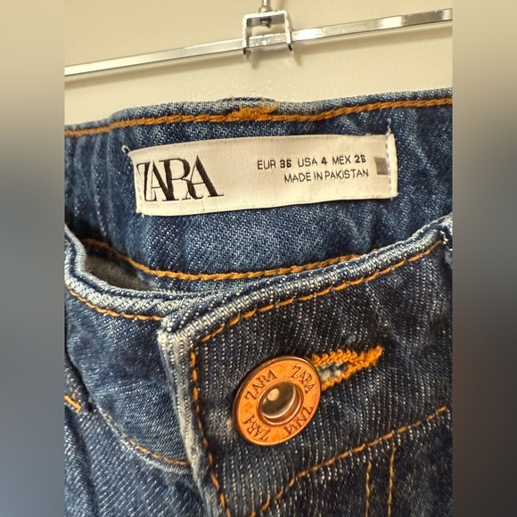 Zara Women’s Dark Blue Straight Leg Denim Jeans Size 4 - Picture 2 of 4